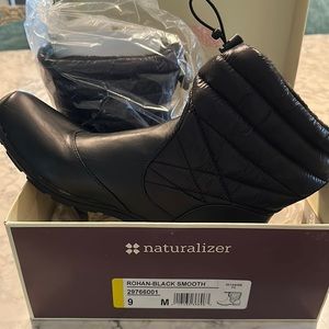 Woman’s Rohan-Black Smooth Boots Naturalizer Size 9 Slip On NEW IN BOX